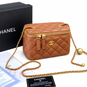 CHANEL NEW CAME GOOD QUALITY WITH BOX